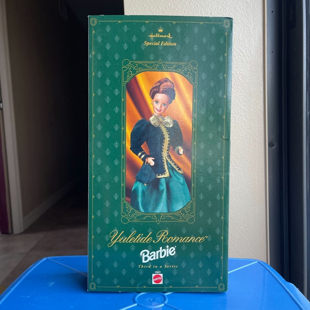 1996 Yuletide Romance Barbie Hallmark Special Edition